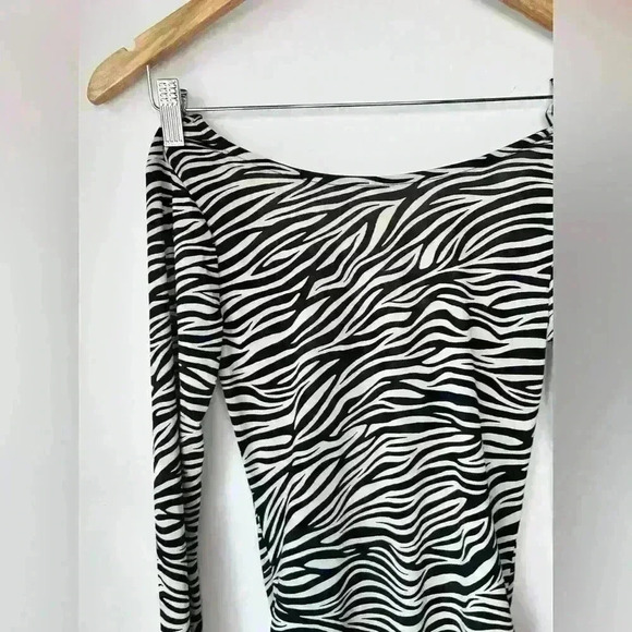 H&M Womens Sheer Black and White Zebra Animal Print Long Sleeve Bodysuit XS - Picture 4 of 11